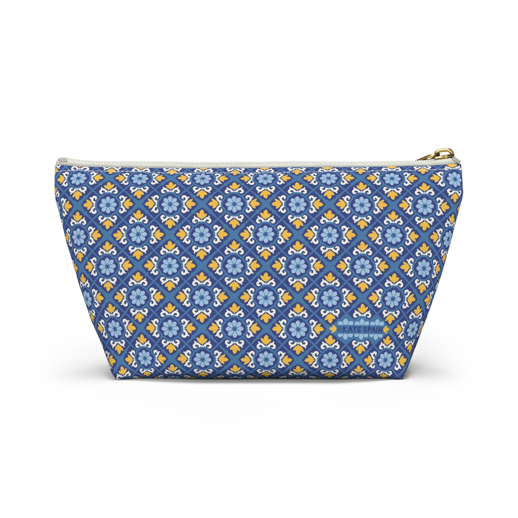 Amour Pouch w T-bottom