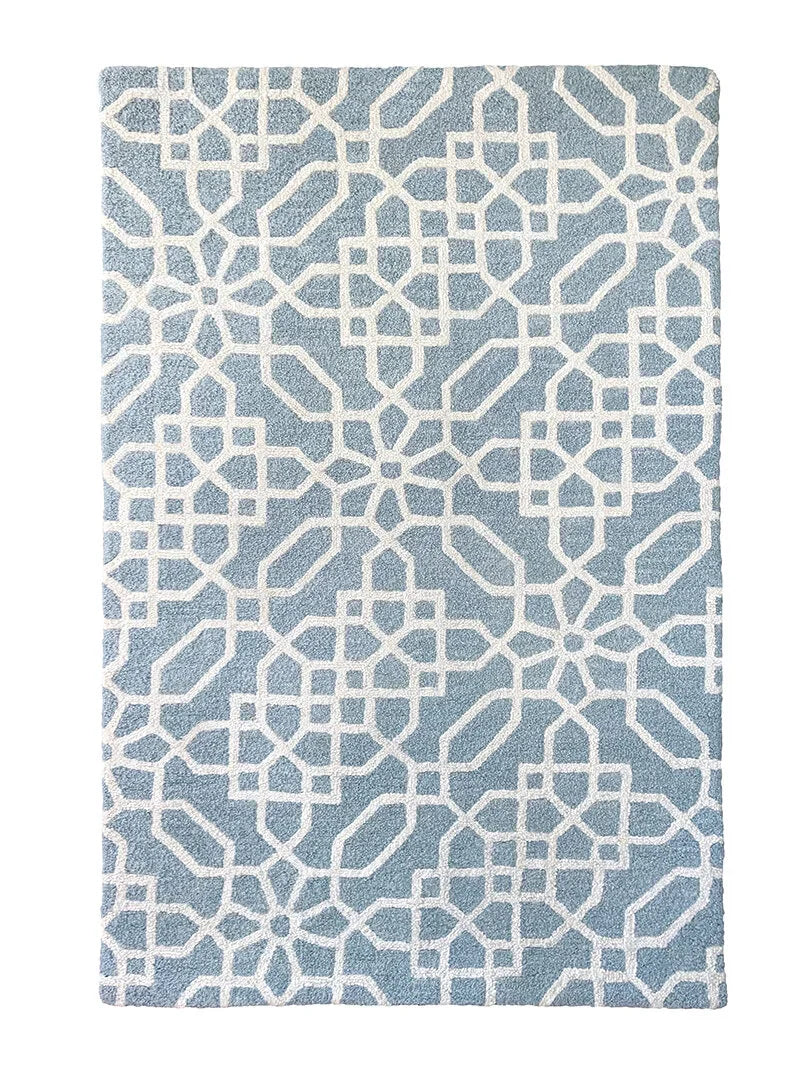 eye heart hand Atrium hand-tufted wool rug with a blue-grey and cream geometric lattice, full rug, top view – Kate Spain design