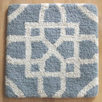 eye heart hand Atrium hand-tufted wool rug with a blue-grey and cream geometric lattice, square sample, top view – Kate Spain design
