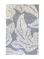 eye heart hand Grey Leaf hand-tufted wool rug with oversized cream leaves on grey, full rug, top view – Kate Spain design